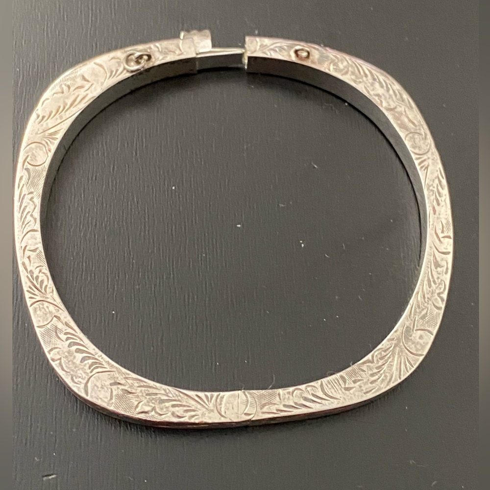 7" silver engraved bangle